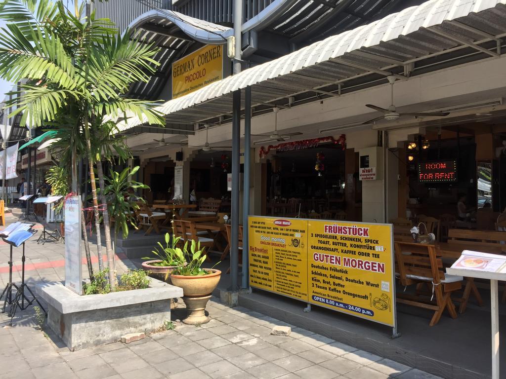 Piccolo Restaurant And Guest House Pattaya Zewnętrze zdjęcie
