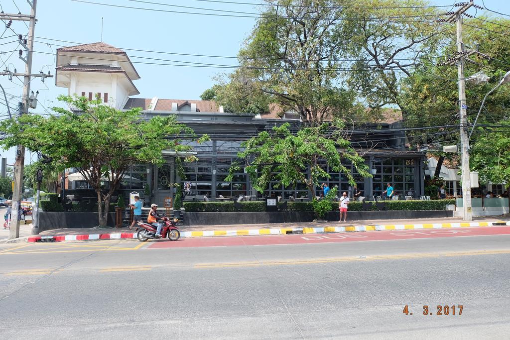 Piccolo Restaurant And Guest House Pattaya Zewnętrze zdjęcie