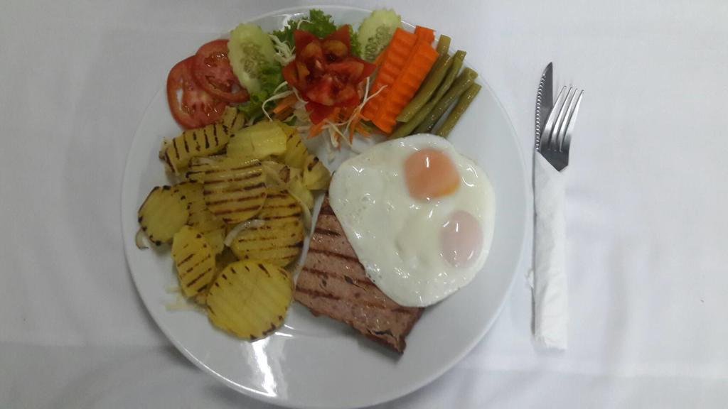 Piccolo Restaurant And Guest House Pattaya Zewnętrze zdjęcie