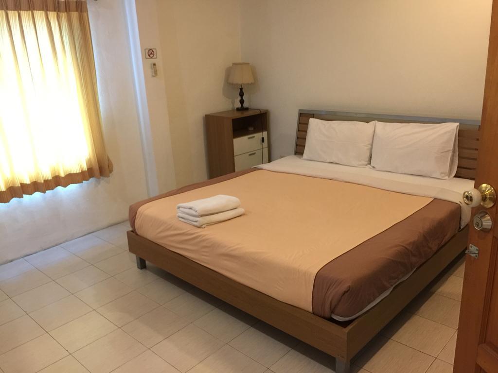 Piccolo Restaurant And Guest House Pattaya Zewnętrze zdjęcie